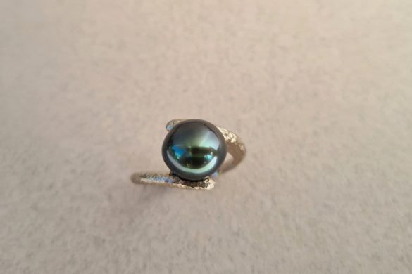 Bijoux Marielle Girardin, bague, perle, création, Neuchâtel